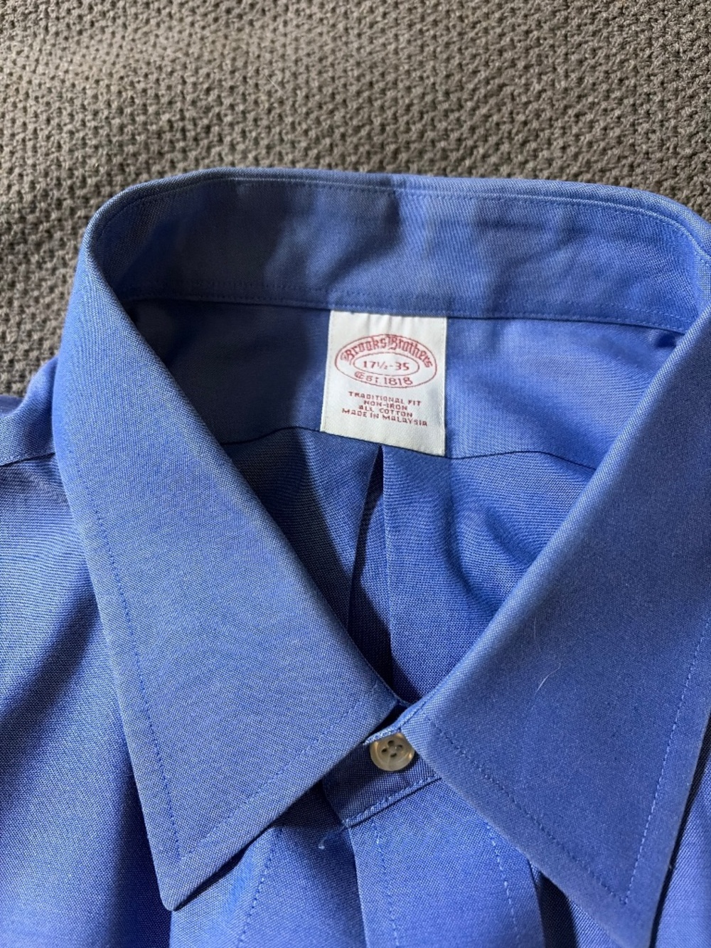 Brooks Brothers deep blue LS spear point collar
